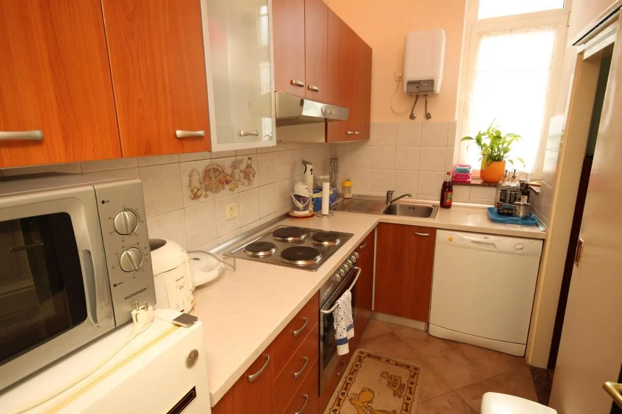 Apartments With A Parking Space Opatija - 7868 0*,  Kroatien